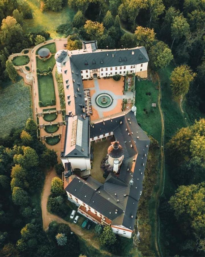 Chateau Zbiroh Exterior photo