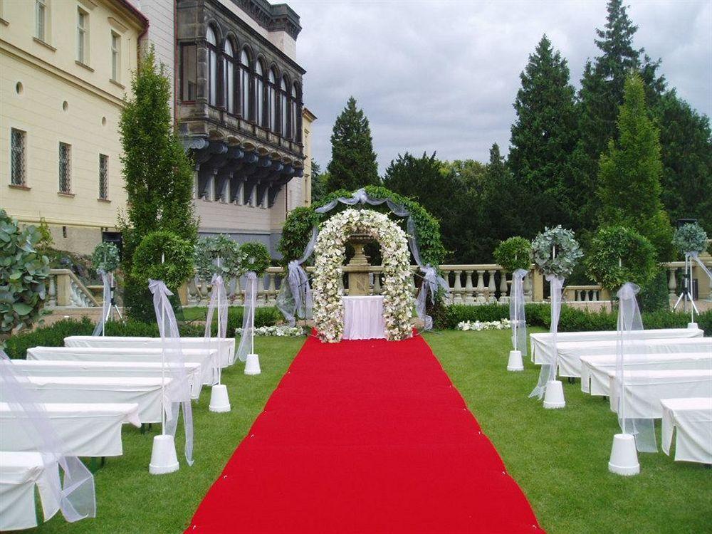 Chateau Zbiroh Exterior photo